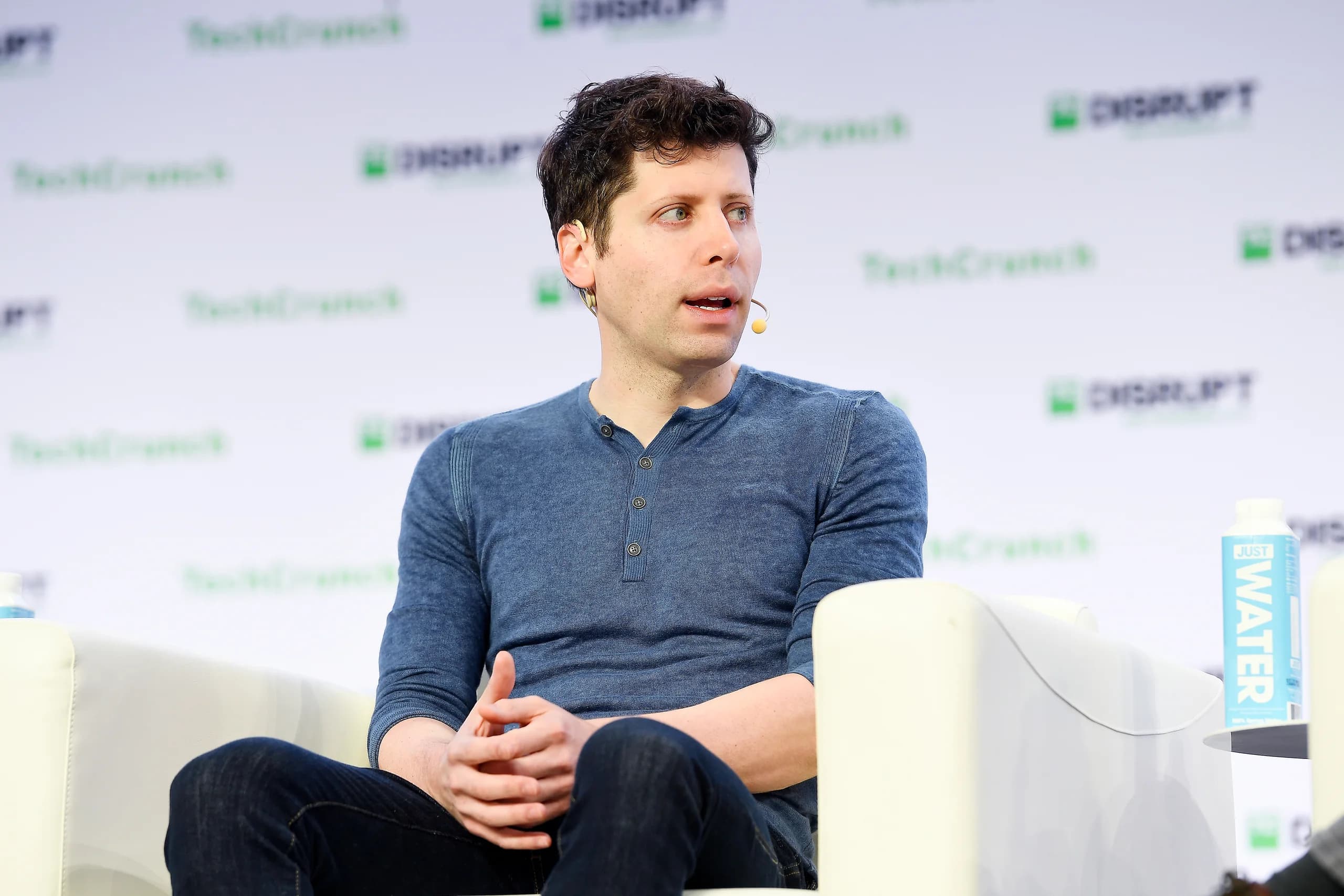 Sam Altman på scen under TechCrunch Disrupt i San Francisco 2019.
