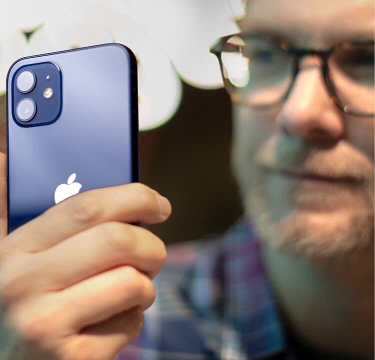 The Verge recenserar iPhone 12