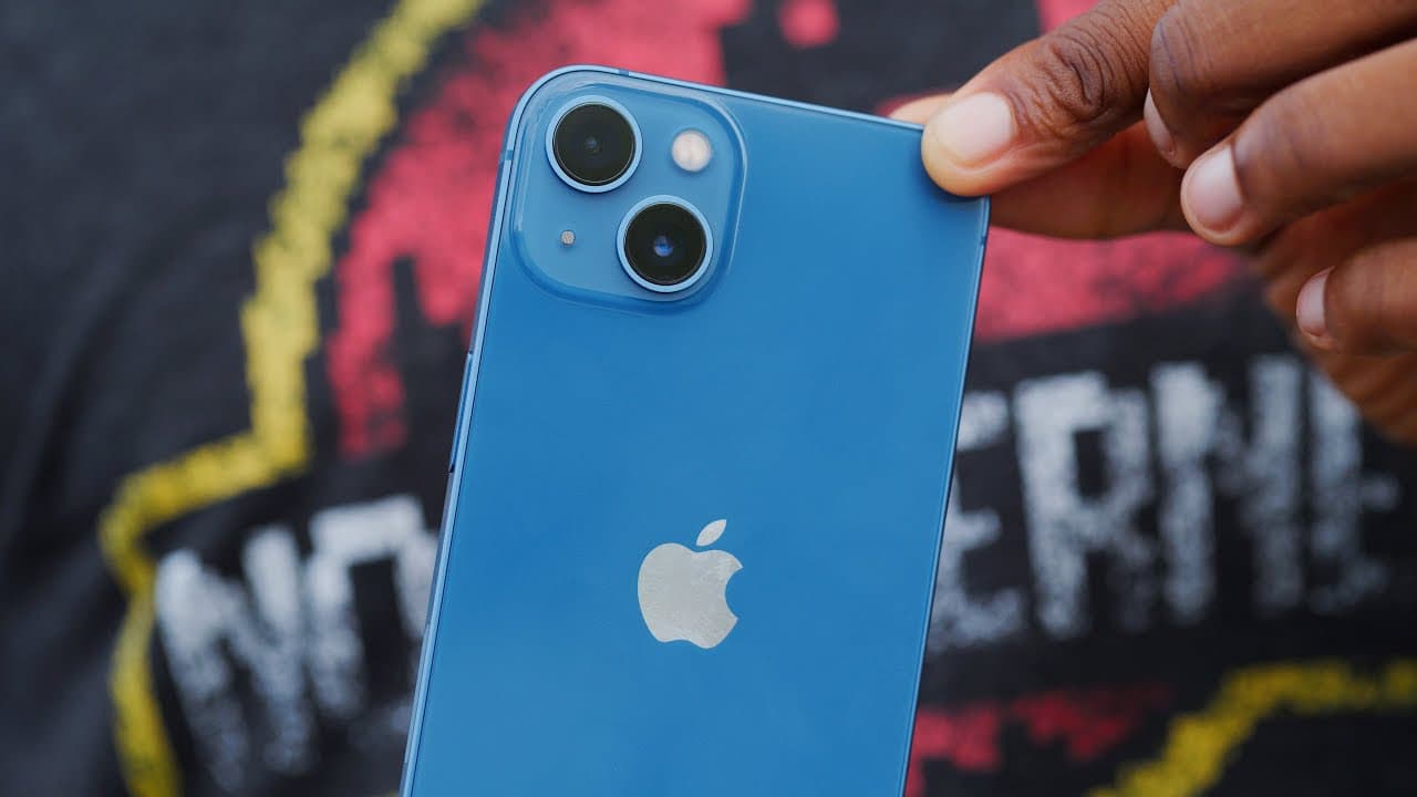MKBHD recenserar iPhone 13