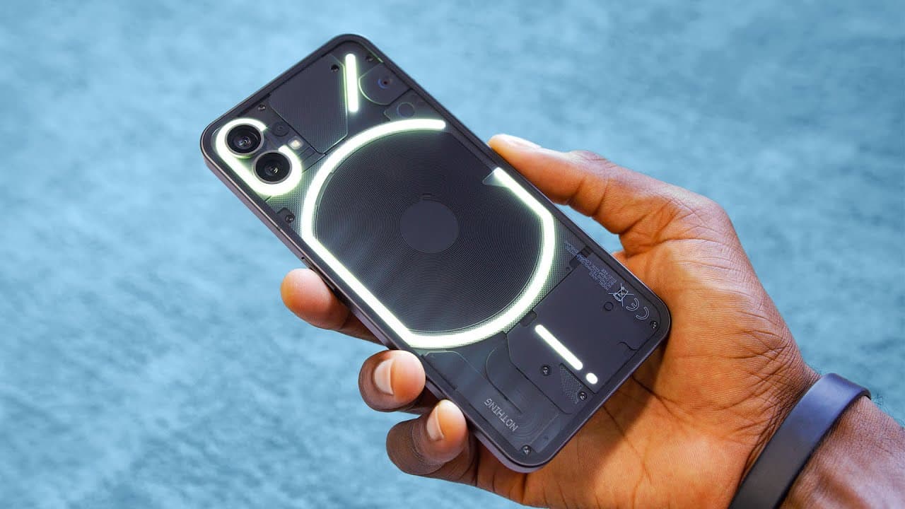 MKBHD recenserar Nothing Phone