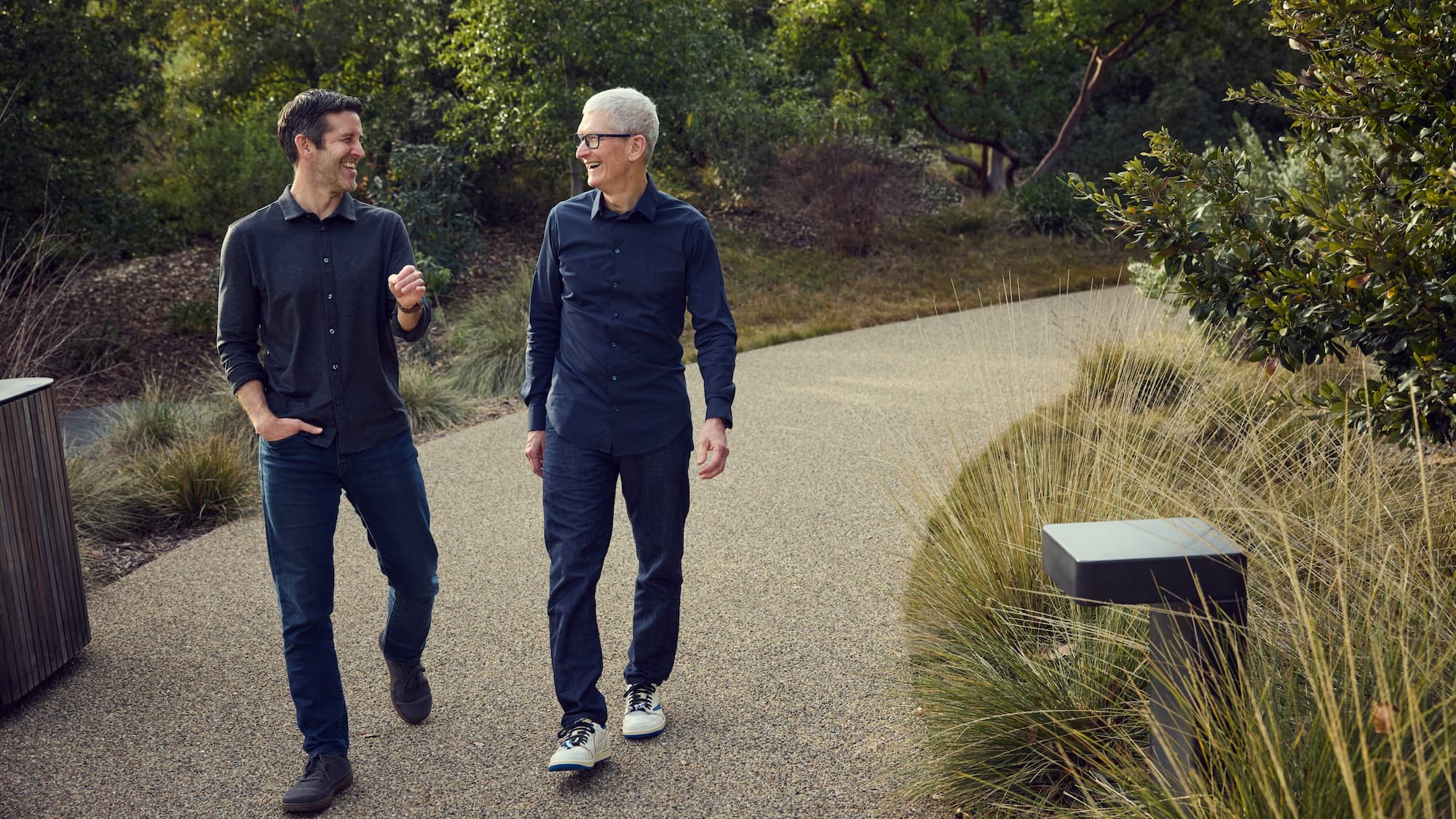 Apple byter VD: John Ternus tar över efter Tim Cook