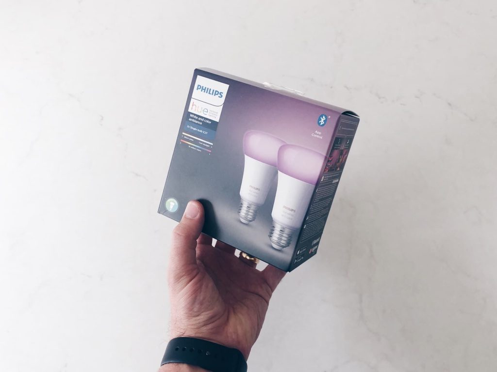 Låda med Philips Hue med Bluetooth